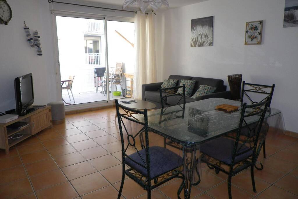 Amarine Joli T3 Centre Ville Terrasse Parking Et Velos Сет Екстериор снимка