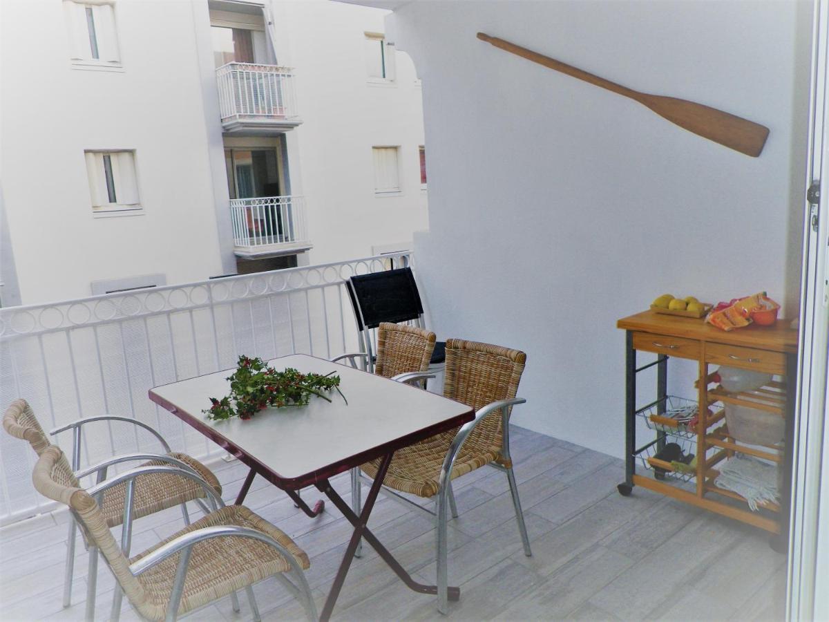 Amarine Joli T3 Centre Ville Terrasse Parking Et Velos Сет Екстериор снимка